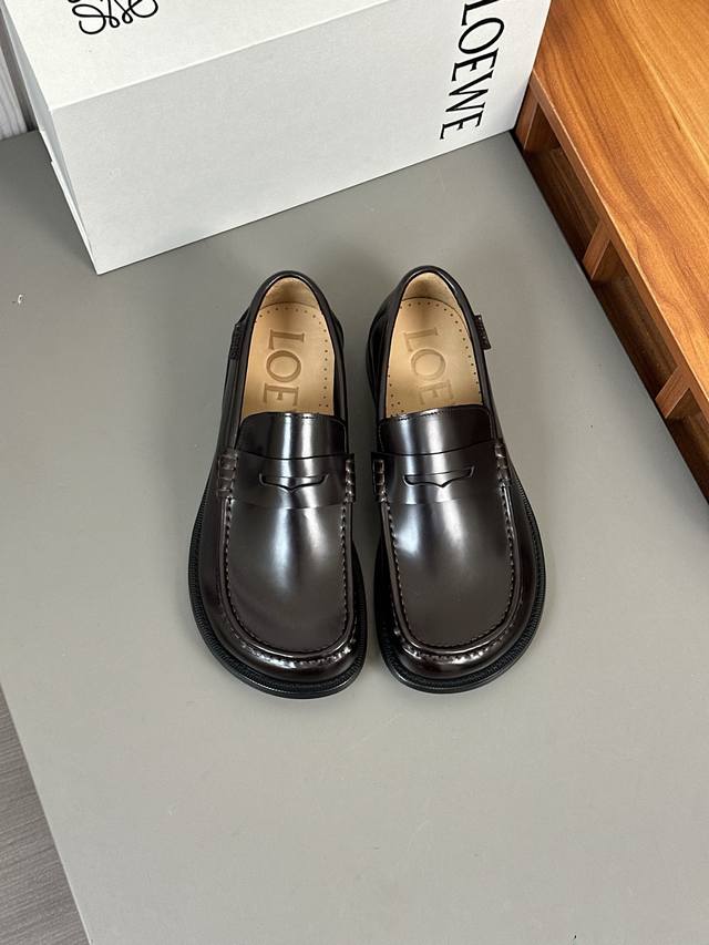 Price Loewe Roewe, Premium Quality. A Highly Sought-After Shoe Recently, Absolut