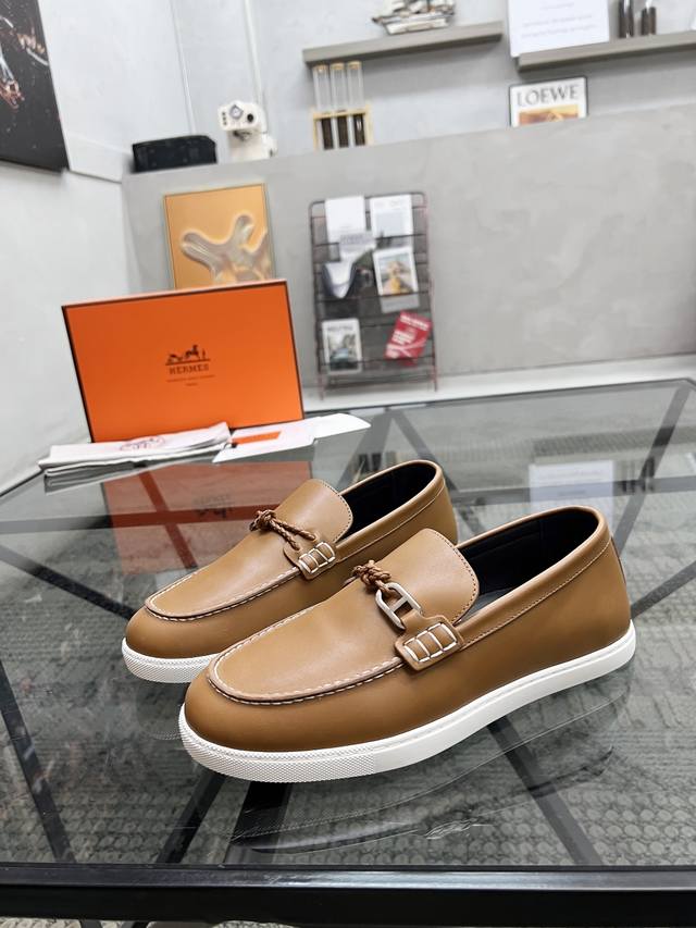 H Top-Tier Reseller. Love The Street-Style God's New Ankle-Length Shoes. Ultra-P