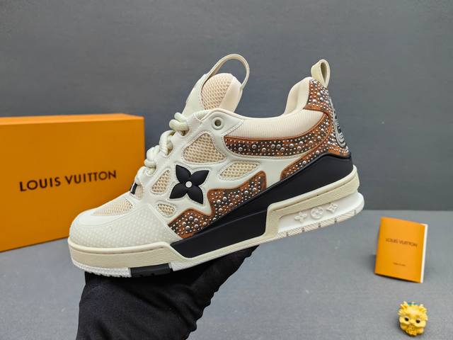 Actual Price: Luxury Trainer Casual Sports Shoes, Designed By Virgil Abloh, Insp