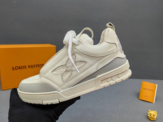 Retail Price: Luxury Trainer Casual Sneakers, Featuring Designer Virgil Abloh's