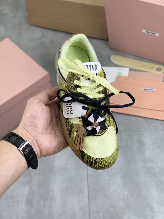 Factory Price P Price Miu Miu 2025 Vs Spring/Summer New Casual Shoe Series Highl