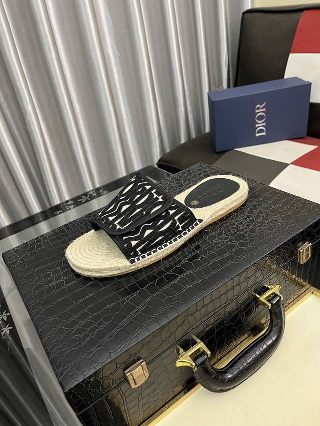 Factory Price: Dior Original Quality, 2025 New Men's Casual Sandals, Original Le