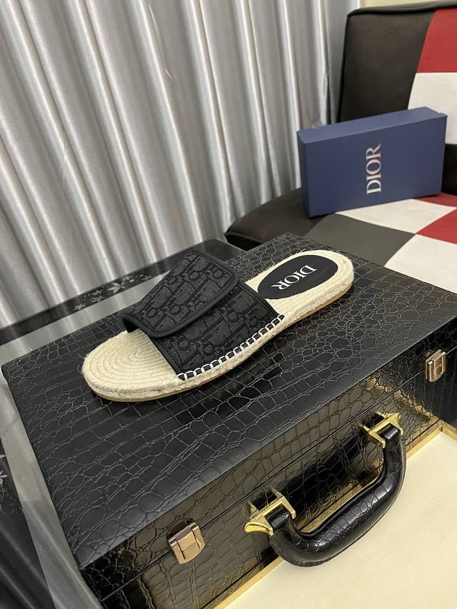 Factory Price: Dior Original Quality, 2025 New Men's Casual Sandals, Made With O