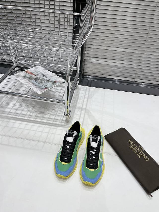 Actual Price: Men's Only Top-Tier Version Valentino V House New Netrunner Series