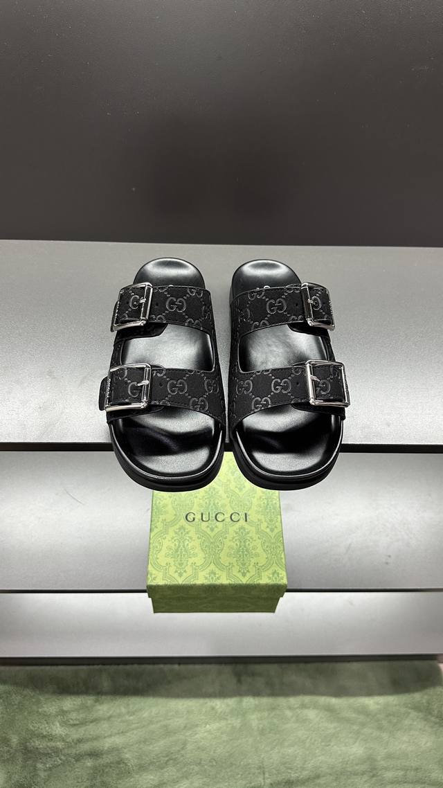 G Home New Arrival Men's Sizes 39 45, 46. Custom Made These Slippers Are Crafted