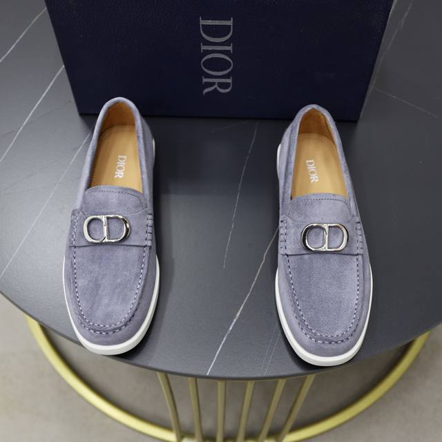 Factory Price: Brand: Dior Standard Size: Men's Sizes 38, 44, 45 (Customizable)