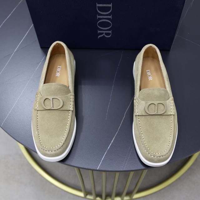 Factory Price: Brand: Dior Standard Sizes: Men's Sizes 38, 44, 45 (Customizable)