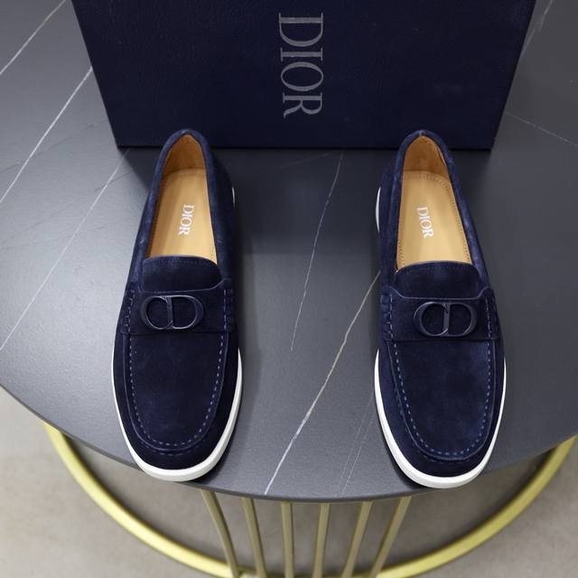 Factory Price: Brand: Dior Standard Sizes: Men's Sizes 38, 44, 45 (Customizable)