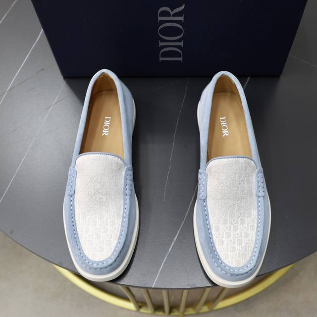 Factory Price: Brand: Dior Standard Sizes: Men's Sizes 38, 44, 45 (Customizable)