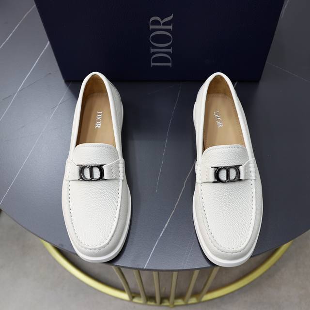 Factory Price: Brand: Dior Standard Sizes: Men's Sizes 38, 44, 45 (Customizable)