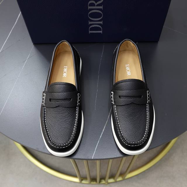 Factory Price: Brand: Dior Standard Sizes: Men's Sizes 38, 44, 45 (Customizable)