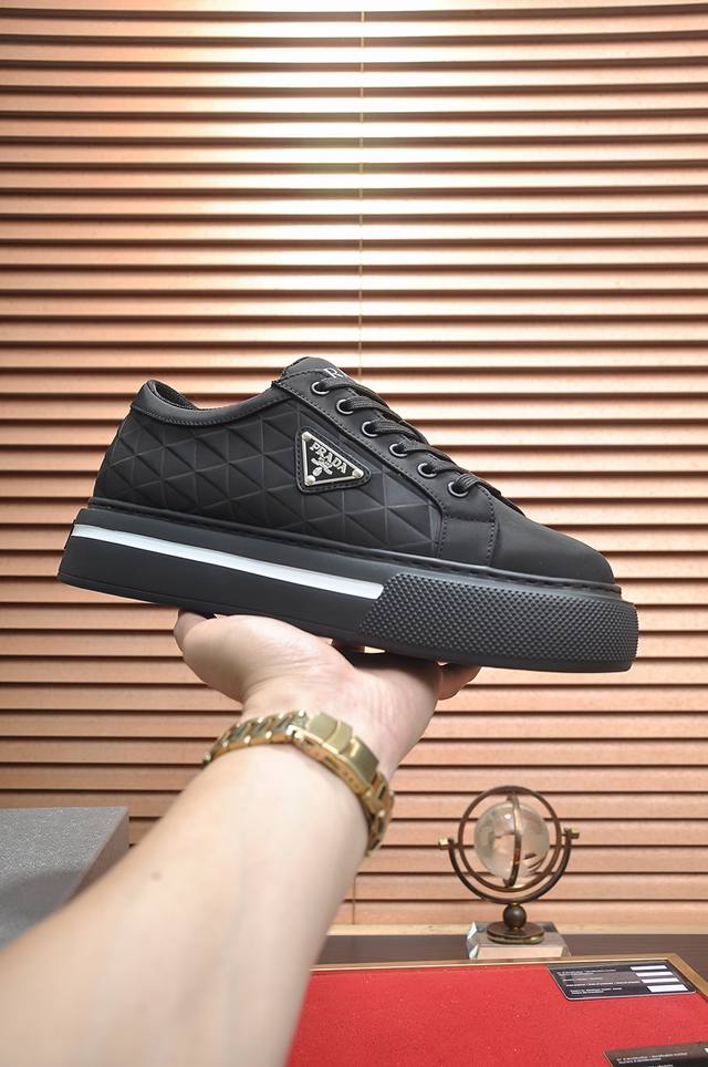 Factory Price P Prada Top-Tier Authentic Single, Seasonal New Arrival, High-Qual