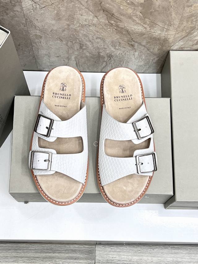 Brunello Cucinelli Men's Beach Shoes: Each Insole Is Adorned With The Brand's Em