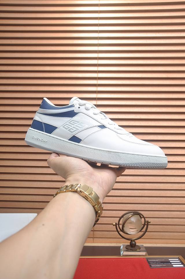 Factory Price P Givenchy. Available Simultaneously At Givenchy Stores. Upper: It
