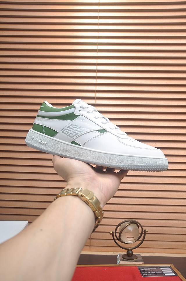 Factory Price P Givenchy. Available Simultaneously At Givenchy Boutiques. Upper:
