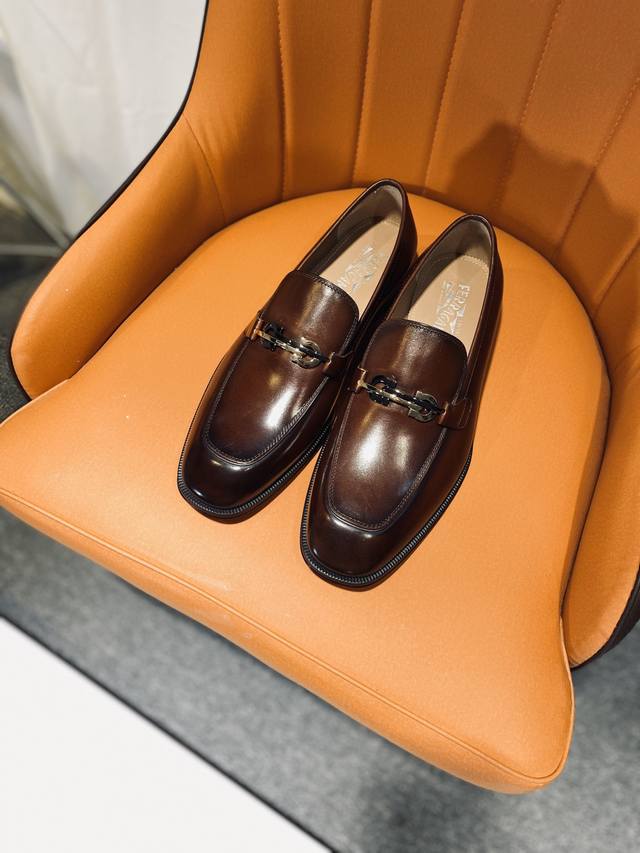 Fs Ferragamo Craftsmanship: Goodyear Welt Construction, Hand-Glued, Italian Impo
