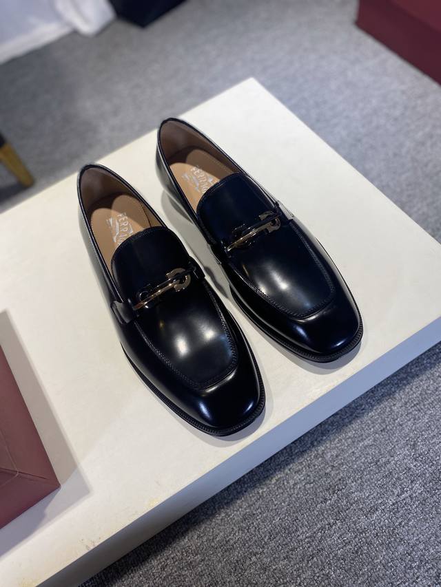 Fs Ferragamo Craftsmanship, Goodyear-Welted, Hand-Cold-Glued Construction. Itali