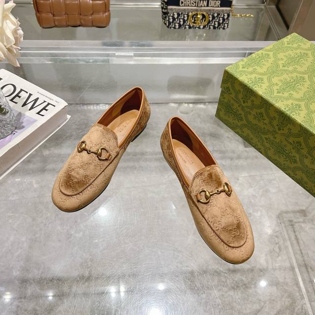 1819-1 Camel Brown 35-41 As An Outstanding Representative Of Gucci's Design Heri