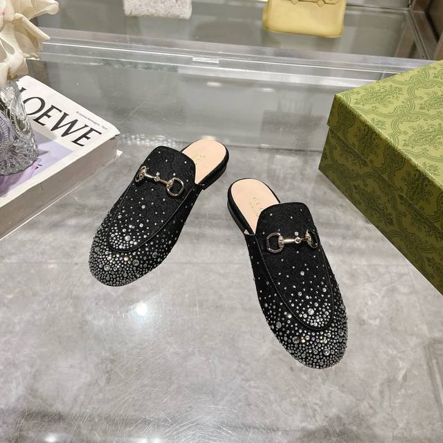 1803-1 Black G Diamond 35-41 As An Outstanding Representative Of Gucci's Design