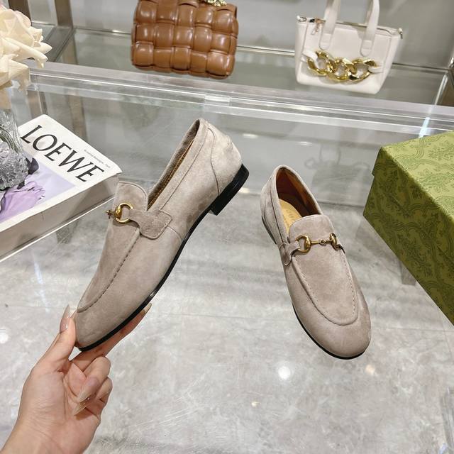 1919-10 Gray 35-41 Leather Loafer With A Sleek Toe. The Brand's Classic Horsebit