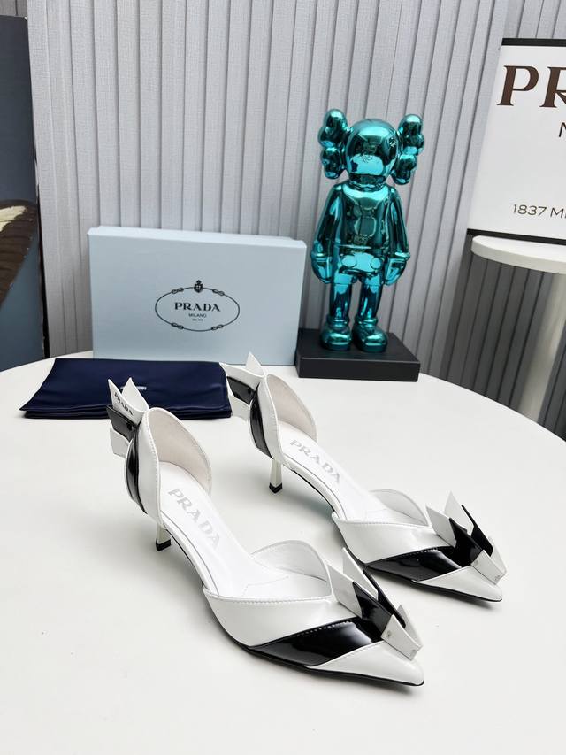 Factory-Made 2025 Sss Launches Prada's Latest Long And Short Boots, Sandals, And