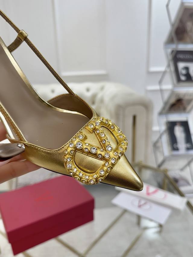 Latest Spring Collection Crystal. Exclusive To The Store, This Latest Crystal-Em