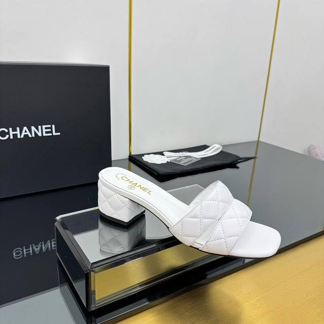 Chanel Spring/Summer New Arrival, Exclusive Store New Arrival Sandals With Embro