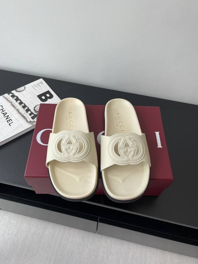 Gucci Spring/Summer New Arrival Double G Cutout Sandals Crafted With Precision,