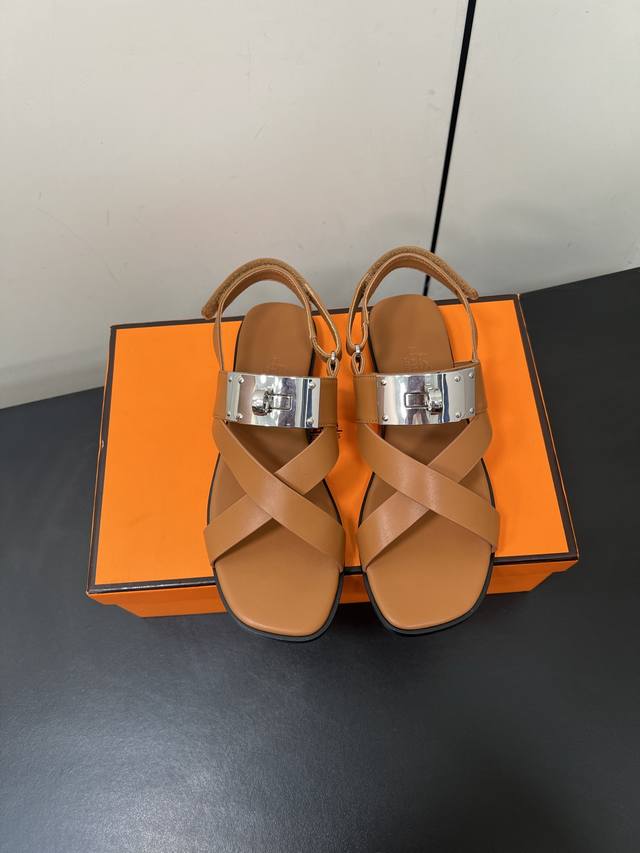Herm S Classic Kelly Buckle Sandals. Minimalist Retro Design With A Strong Exoti