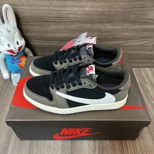 Top-Tier Version Travis Scott X Jordan Air Jordan 1 Low Og Sp Reverse Hook 1.0 F