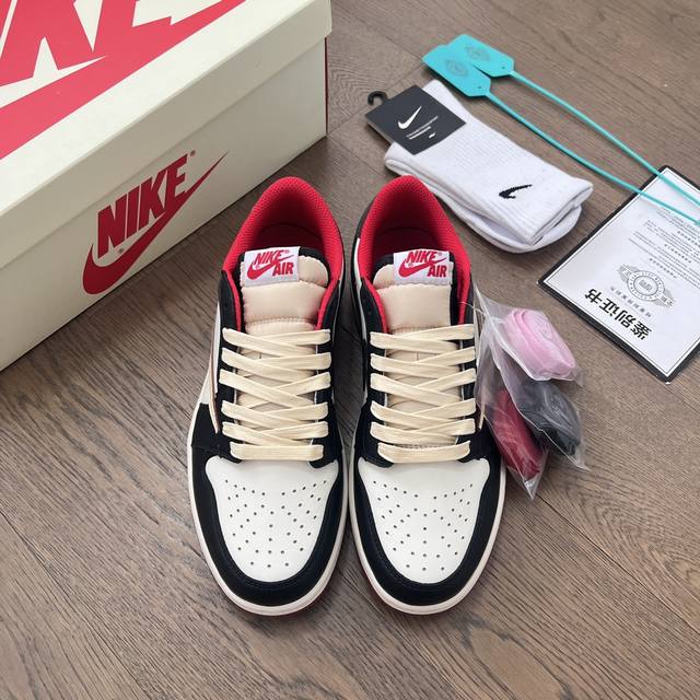Top-Tier Air Jordan 1 Low White/Red Reverse Swoosh Travis Scott Air Jordan 1 Hig