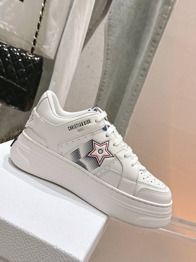 Top-Tier Version: Brand-New Couple's Casual Sports Thick-Soled Shoes, A Super Ve
