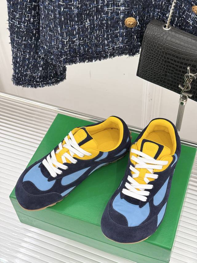 Women's And Men's * Bao Die Jia Couple's Edition Casual And Comfortable Yet Meti