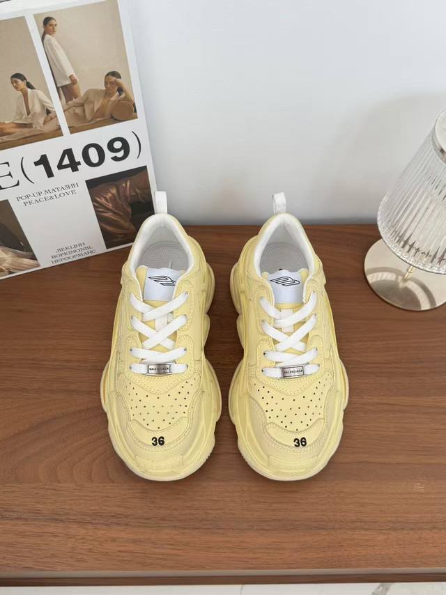 Top-Quality Balenciaga Ss25 New Arrival~ Parisian-Style New Triple S Vintage Dad