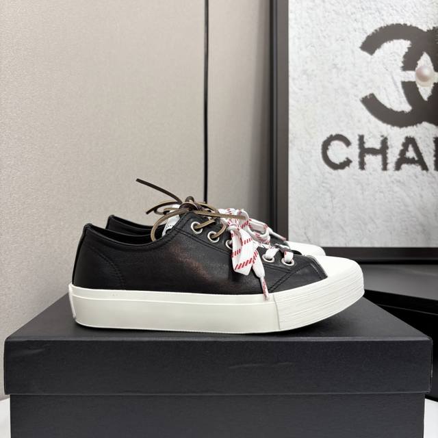 2025 Chanel-Inspired Denim Canvas Sneakers With Leather Trim, Round Toe, Lace-Up