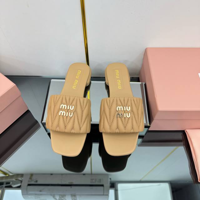 Top-Tier Version, Full Lambskin, Ultra-Soft Lambskin Insole!!! Miumiu 2025 Ss Sp