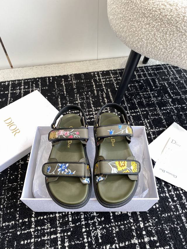 Dior Summer Bestseller Magic Strap One-Strap Embroidered Flat Sandals Go Origina