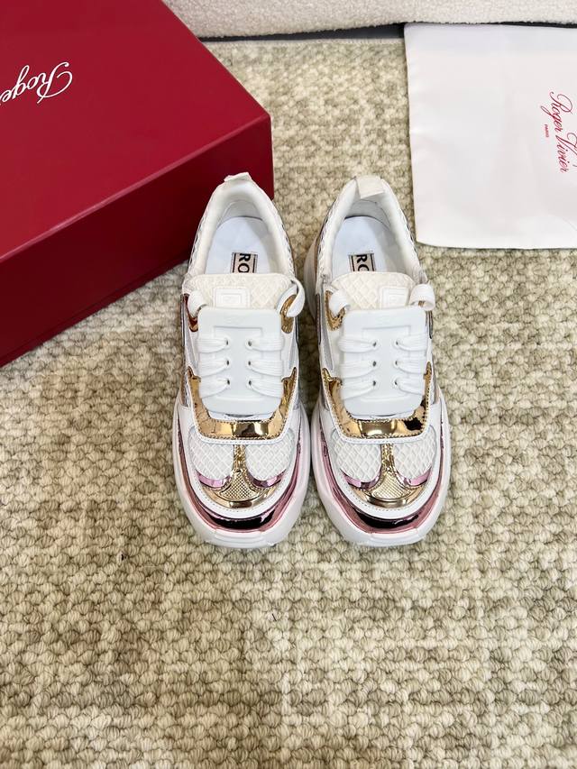 2025 Spring/Summer New Roger Vivier Roger Shu Crystal Square Buckle Lacquered Le