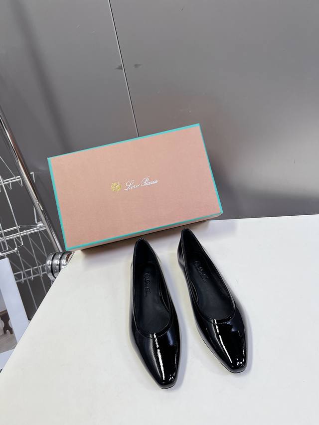 Floropiana Classic High-Gloss Lambskin Loafers Lp Has Always Prioritized Comfort