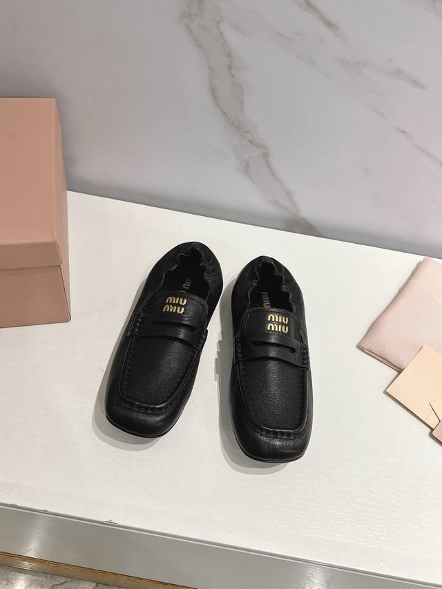 High-Heeled Version, Flat Sole. Miu Miu 25Ss Early Spring Runway New Arrival Sli