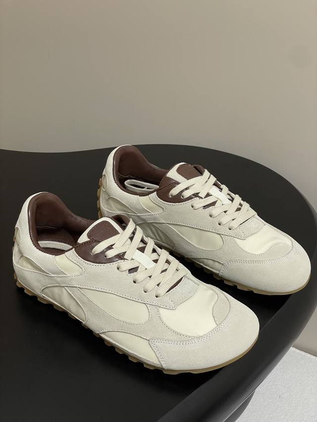 Bottega Veneta Bv 25Ss New Arrival Retro Aghan Shoes, Training Shoes, Casual Sne