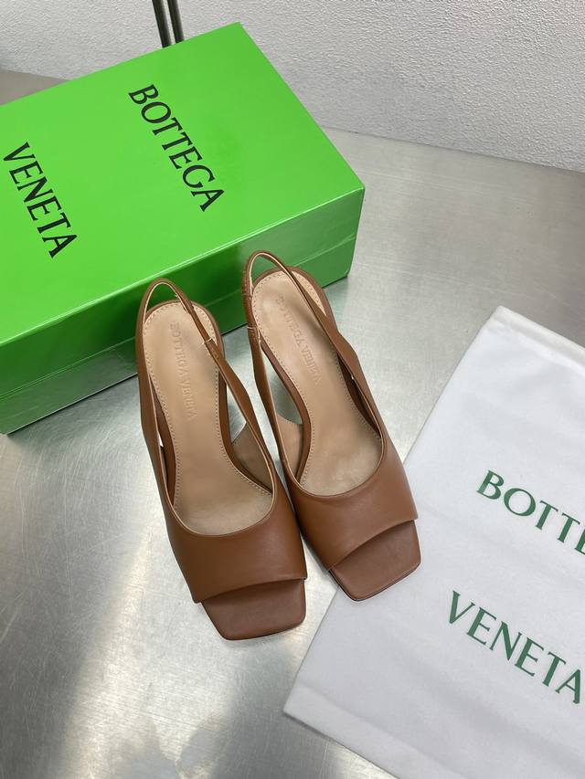 Bv Knot Series Metal Heel Open-Toe Sandals Brown This Square-Toe Sandal Is The L