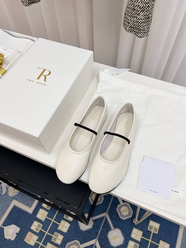 The Row 24Ss Autumn/Winter New Arrival Ballet Flats. Reportedly The Most Beautif
