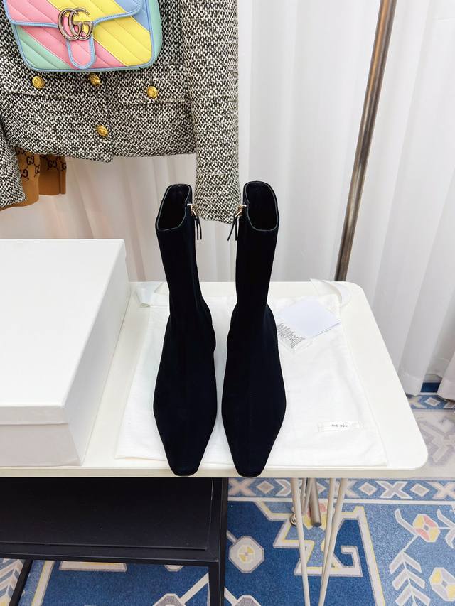 The Row Fall/Winter New Arrival Slim Heel Pointed Toe Leather Boots The Row Has