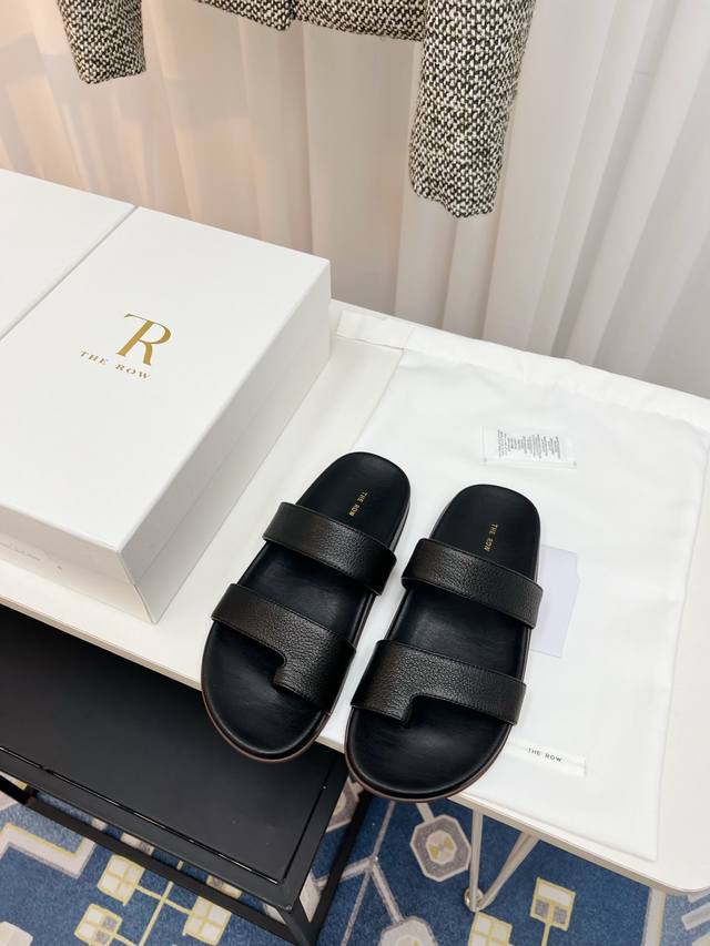 The Row 25Ss Spring/Summer New Arrival Simple Wrinkled Flat Thong Sandals! Thero