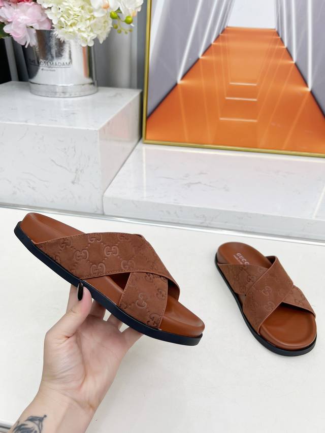 Gucci 2025 New Women's Large Gg Waterproof Platform Slippers As The Brand's Icon