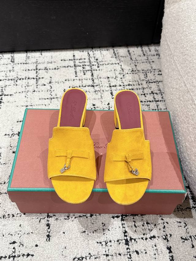Premium Version Loropiana L Spring/Summer Mid-Heel Buckle Fringe Ladies' Sandals