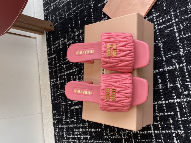 Premium Grade Miu Miu 25Ss Latest Summer Chunky Heel Pleated Denim Slippers This