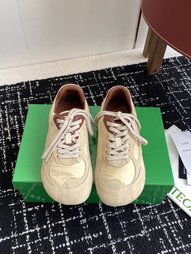 Premium-Grade Bottega Veneta Bv 25Ss New Arrival Forrest Gump Sneakers, Inspired