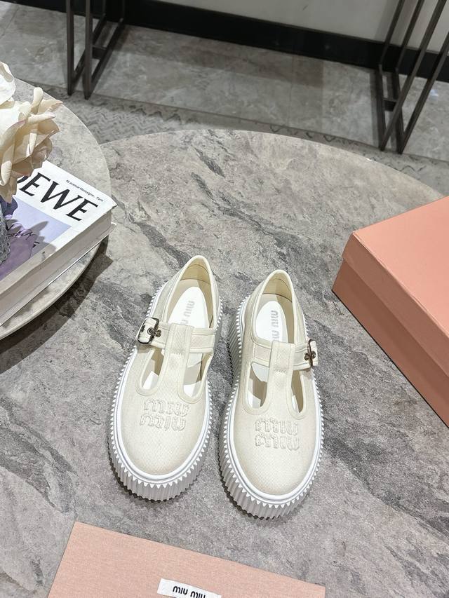 Miu Miu 2025 Spring New Arrival Mary Sue Thick-Soled Cookie Shoes. The Latest Ru